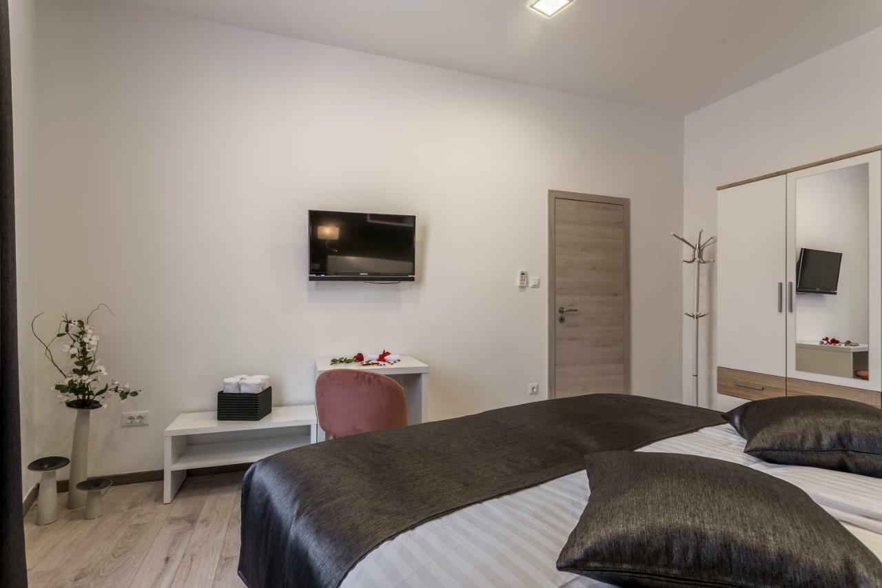 Apartments & Room Unicus I, Ii, III Split Exterior foto